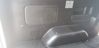 2017 TOYOTA HIACE (SUPER GL)