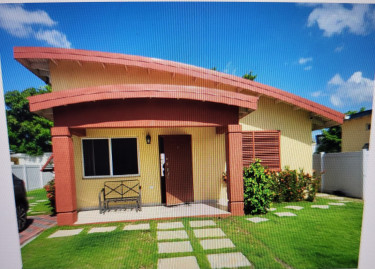 2 Bedroom 1 Bathroom Gated Community With AC Units