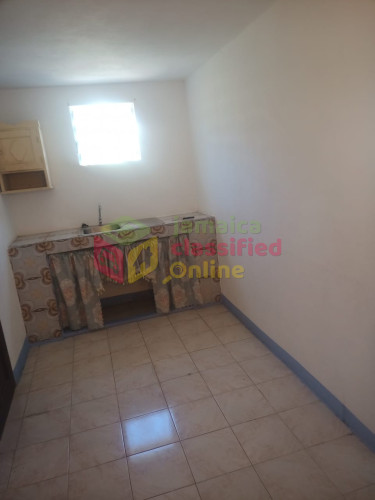 2 Bedroom Apartment In Green Park, Trelawny  