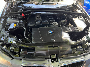 2011 BMW 320I
