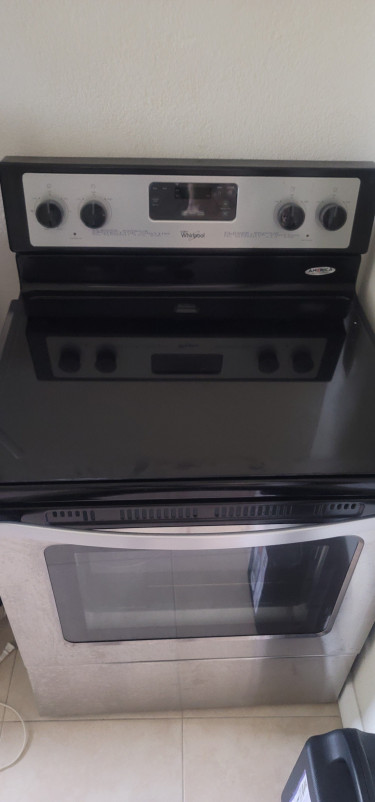Whirlpool  Stove For Sale