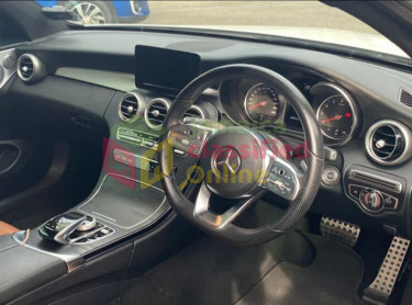 2019 Mercedes Benz C-300