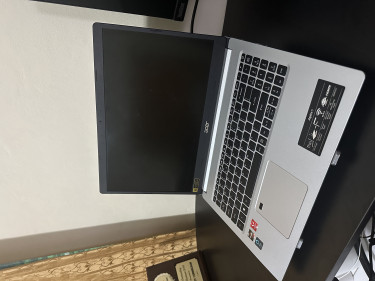 Mint Condition Acer Laptop 15”