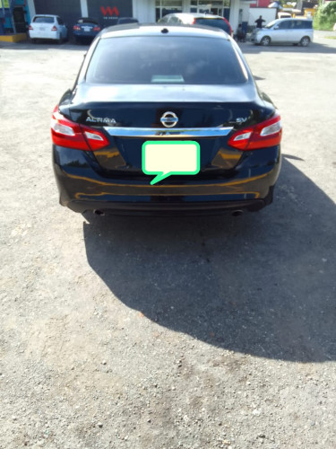 2017 Nissan Altima 