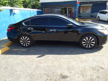 2017 Nissan Altima 