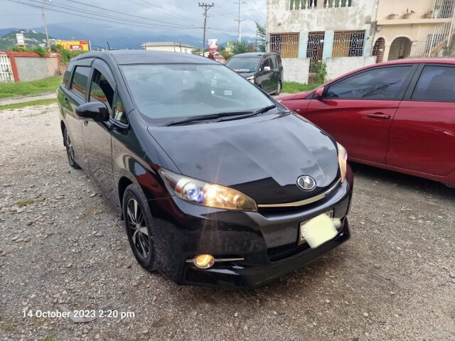 2017 Toyota Wish