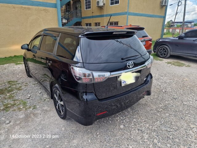 2017 Toyota Wish