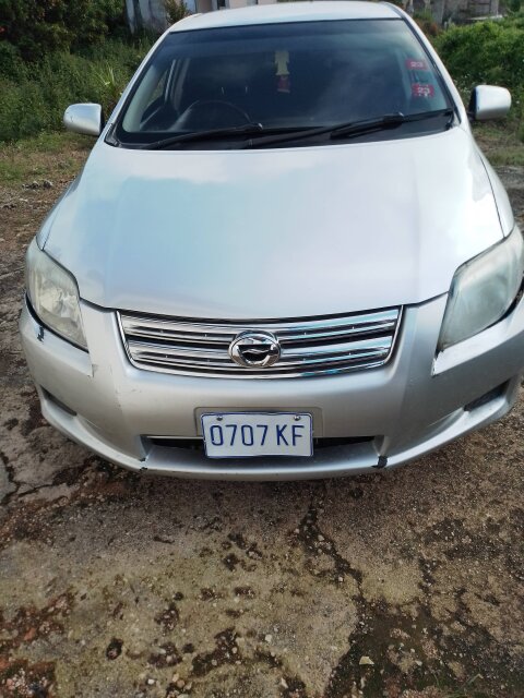 2010 Toyota Axio