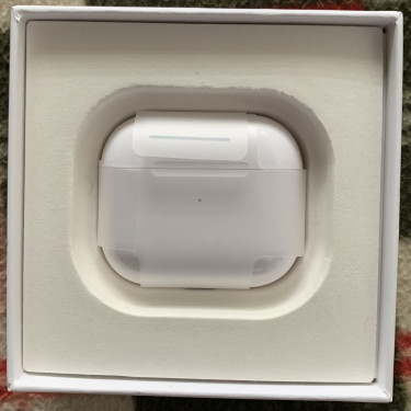 AirPods 3