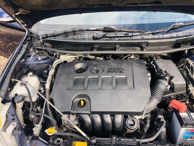2011 TOYOTA PREMIO