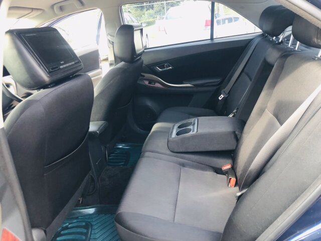 2011 TOYOTA PREMIO