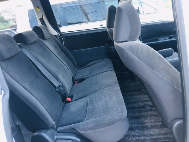 2011 TOYOTA NOAH