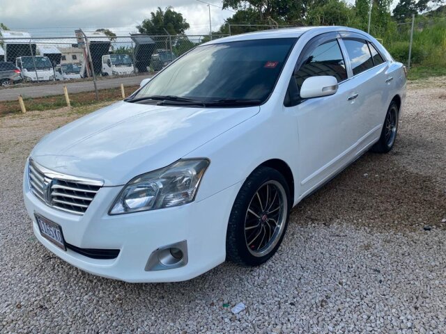 2012 TOYOTA PREMIO