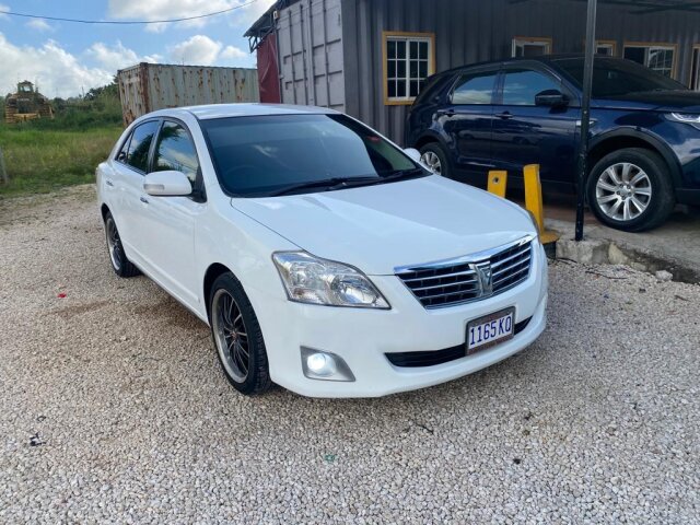 2012 TOYOTA PREMIO
