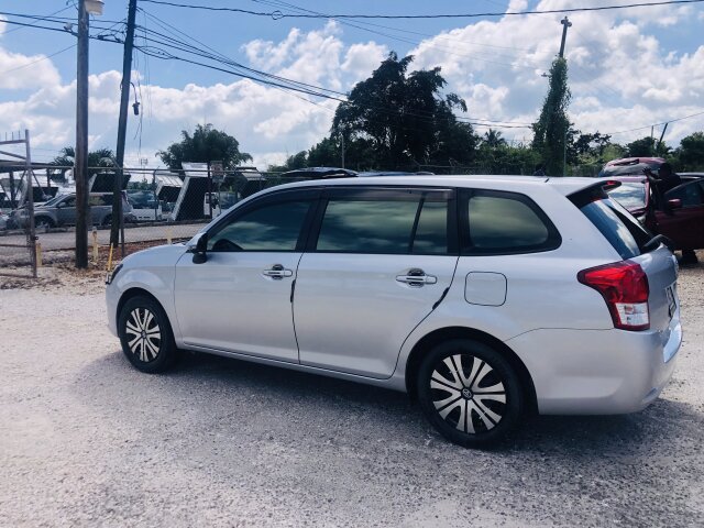 2013 TOYOTA FIELDER