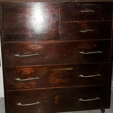 Chest Of Drawers 