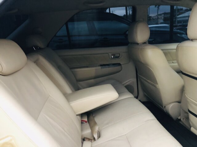 2006 TOYOTA FORTUNER