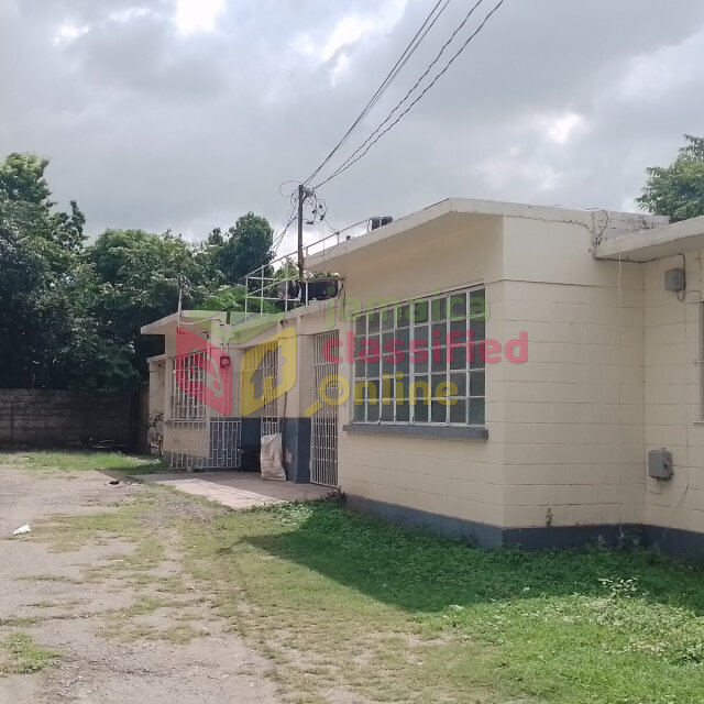 3 Bedroom 2 Baths