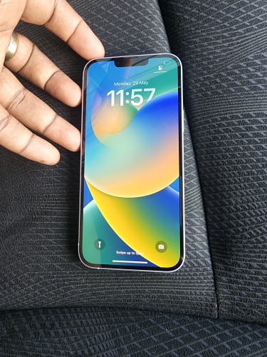 WEEK OLD IPHONE 14PLUS NET LOCK 