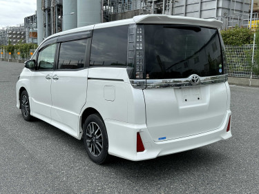 2017 Toyota Voxy ZS Motor Vehicle 