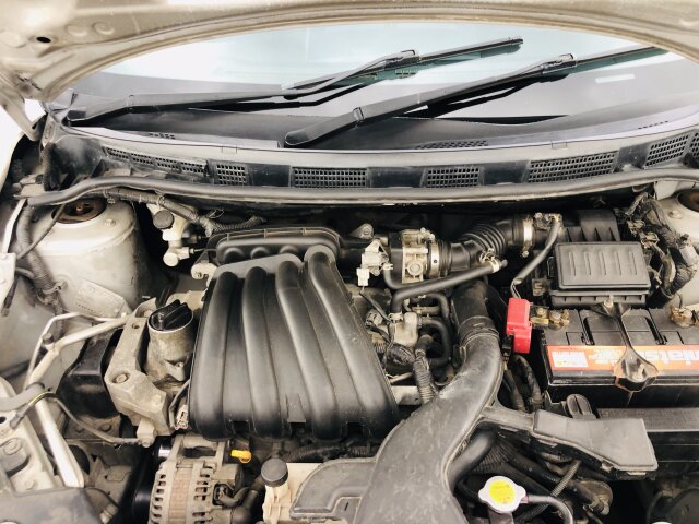 2011 NISSAN TIDA