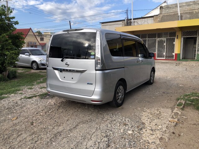 2016 Nissan Serena