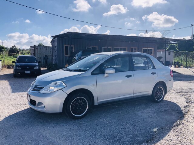 2011 NISSAN TIDA