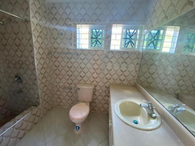 2 Bedroom Unit For Rent