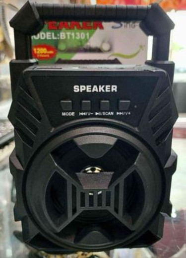 NEW BLUETOOTH SUPER LOUD BOOM BOX/ RADIO 