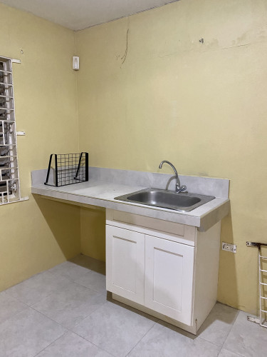 1 Bedroom Studio Apt(LIGHT,WATER ,DIGICEL INTERNET