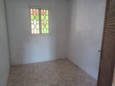 LILLIPUT 1 BEDROOM APARTMENT DOWNSTAIRS $45,000