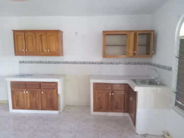 LILLIPUT 1 BEDROOM APARTMENT DOWNSTAIRS $45,000
