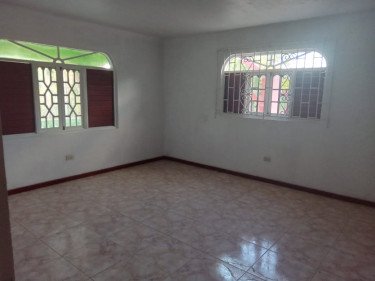 LILLIPUT 1 BEDROOM APARTMENT DOWNSTAIRS $45,000