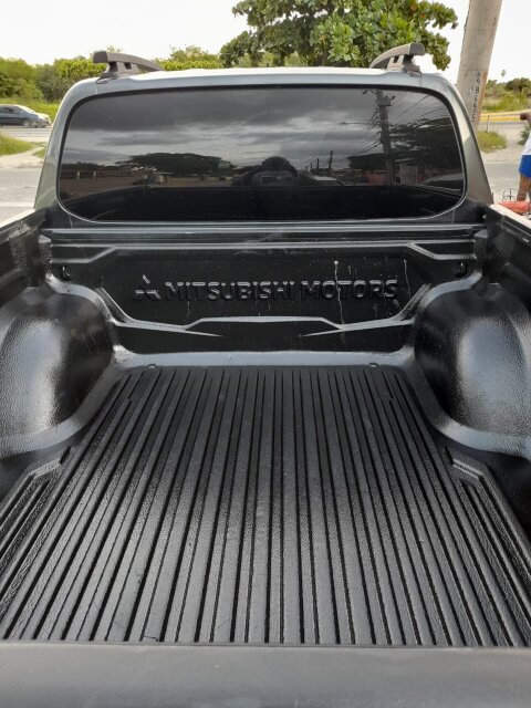 2021 Mitsubishi L200