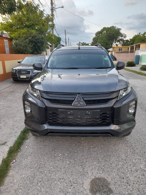 2021 Mitsubishi L200