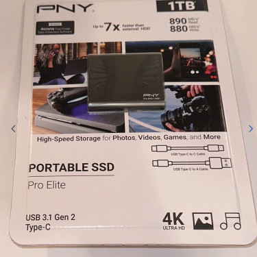 New PNY Pro Elite 1TB USB 3.1 Gen 2 Portable Exter