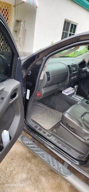 2008 NISSAN NAVARA