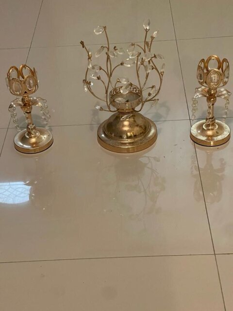 Wall Decor And 3 Candle Holders And A Set Of Lamos