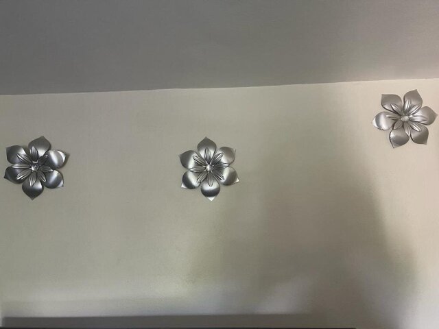 Wall Decor And 3 Candle Holders And A Set Of Lamos