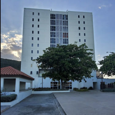 1 Bedroom, 2 Bathrooms Apartment 