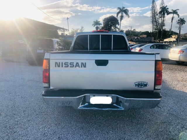 1995 NISSAN PICKUP