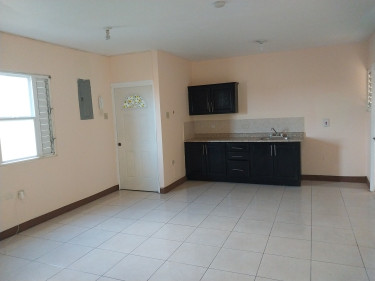 3 Bedroom Apt (3rd Floor)