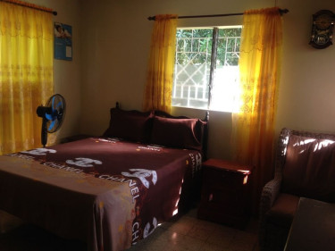 1 Bedroom. Pay 1/2 Utils. Shared 2bd House. Furni