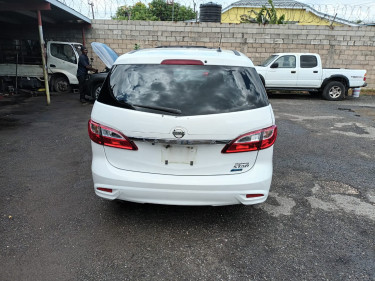 2013 Nissan Lafesta