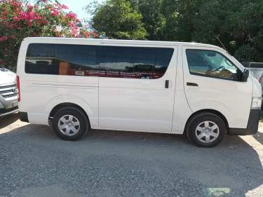 2015 Hiace Van