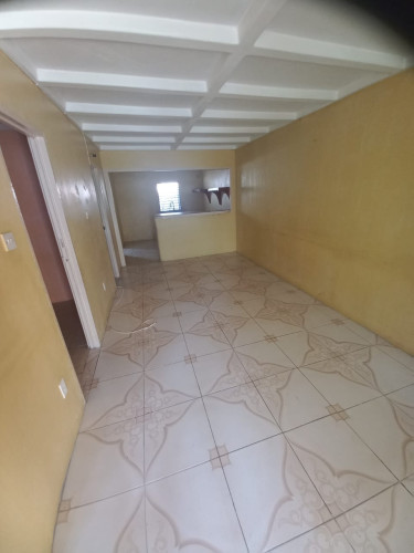 3 Bedroom 1 Bath Unit For Sale