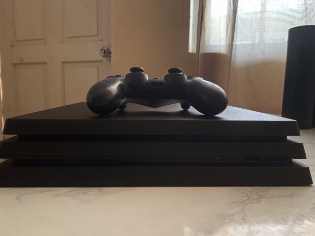 PlayStation 4 PRO