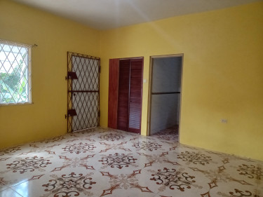 2 Bedroom House Mandeville