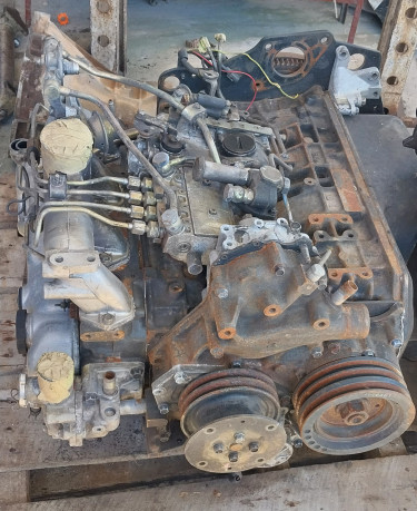 Mitsubishi 4D36 Truck Engine, Complete Non-turbo. 