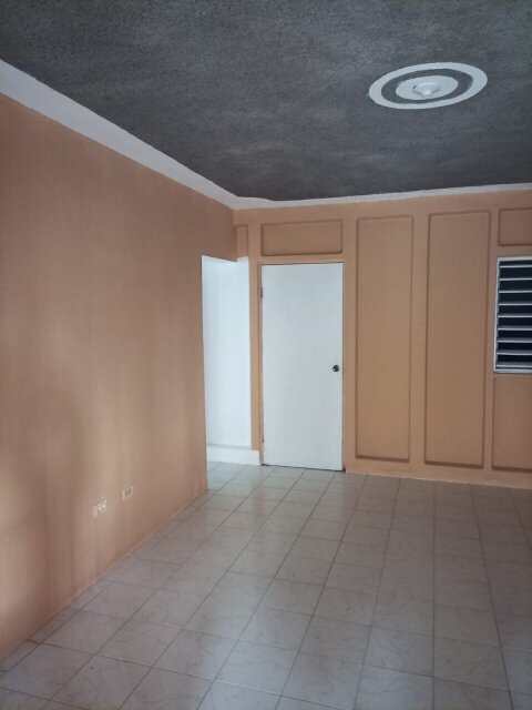 3 Bedroom 2 Bathroom House